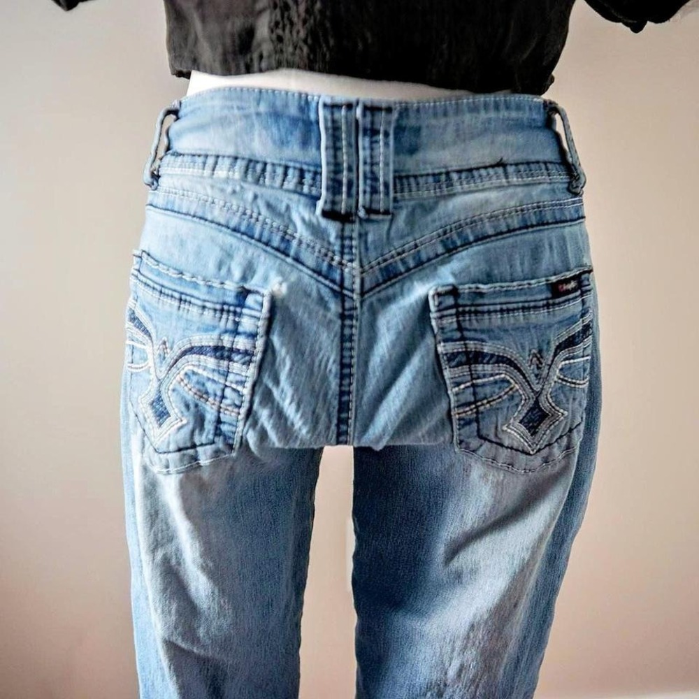 Y2K Denim Capris Cuffed Blue Jean Capris with ripped knee from Angels Jeans - Picture 2 of 8